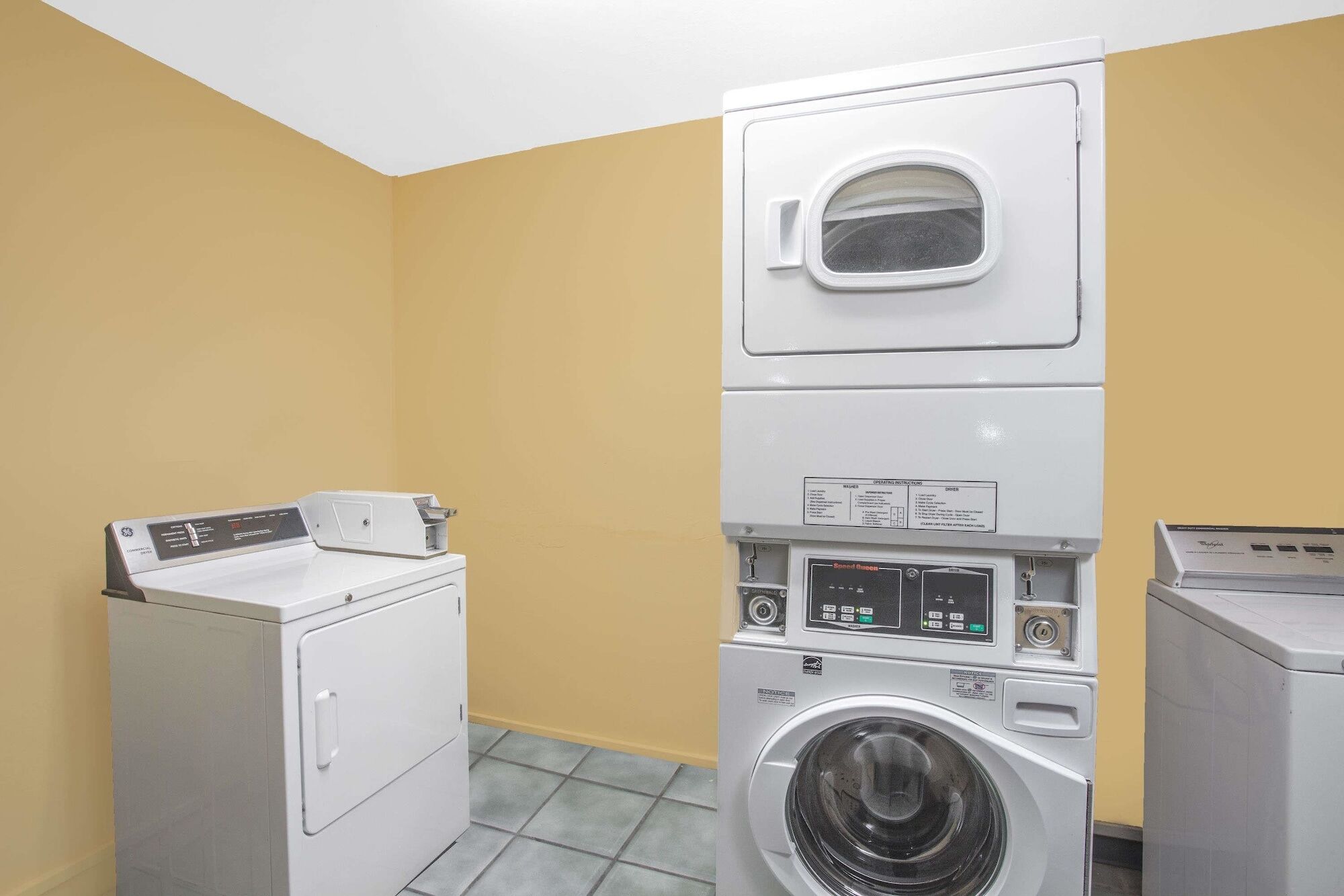 Baymont By Wyndham Coalinga Villa Ngoại thất bức ảnh